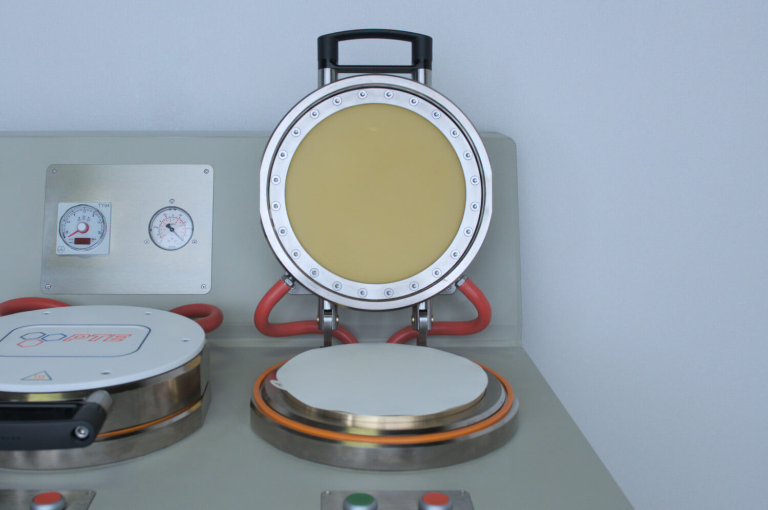 Rapid Köthen Dryer Table — image 3